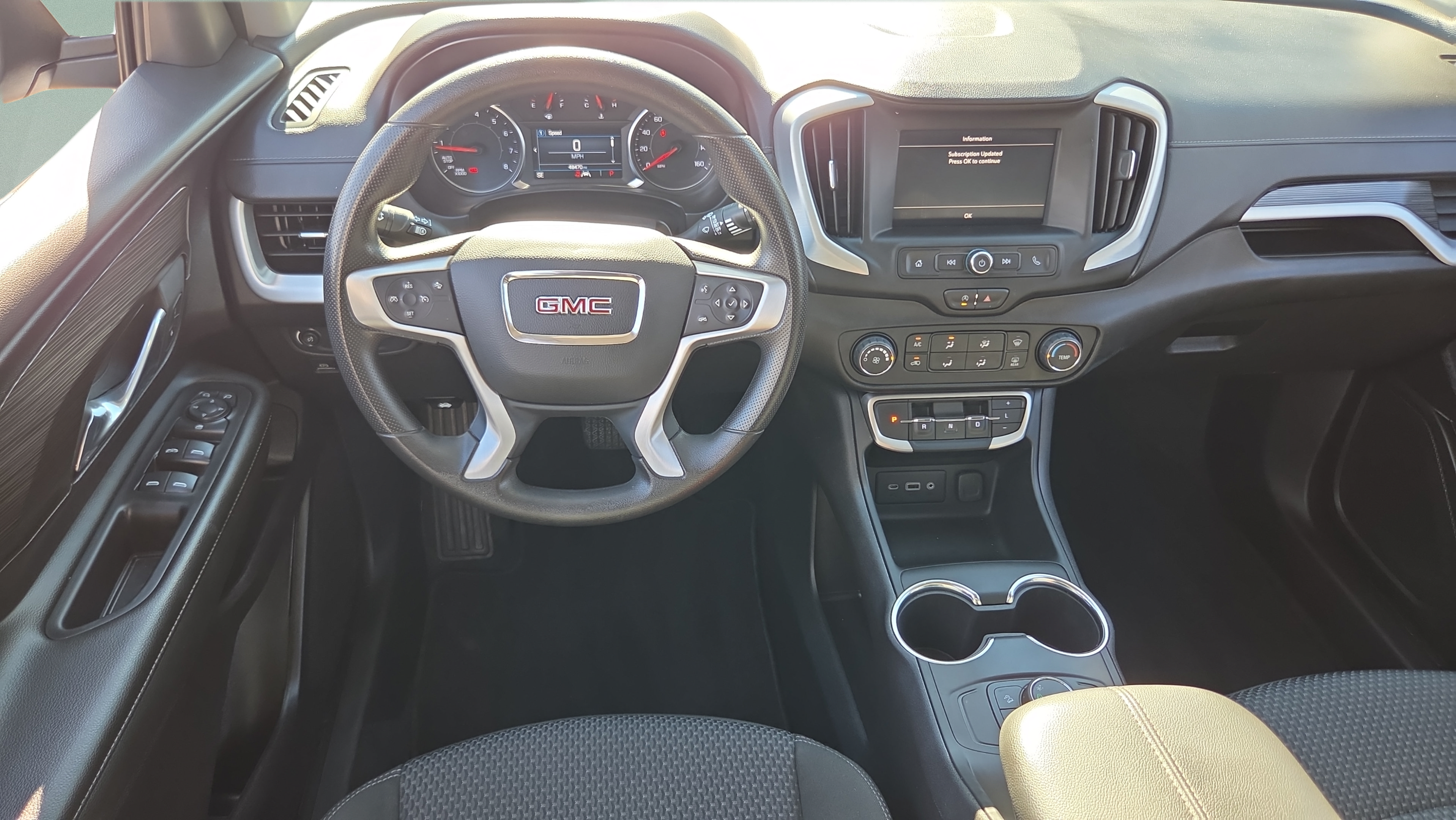 Used 2024 GMC Terrain SLE FWD image 11