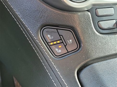 Used 2019 Chevrolet Tahoe Premier image 11