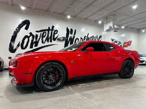 Used 2019 Dodge Challenger R/T Scat Pack RWD image 1