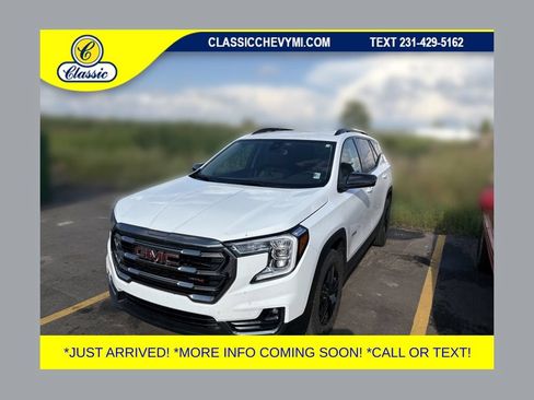 Used 2023 GMC Terrain AT4 w/ LPO, Floor Liner Package AWD/4WD image 1