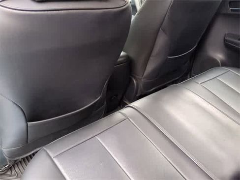 Used 2016 Toyota RAV4 XLE image 18