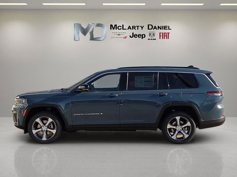 New 2026 Jeep Grand Cherokee L Limited AWD/4WD image 3