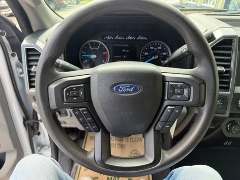 Used 2019 Ford F350 XLT w/ XLT Premium Package image 16