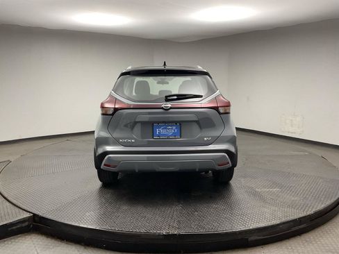 Used 2023 Nissan Kicks SV FWD image 6