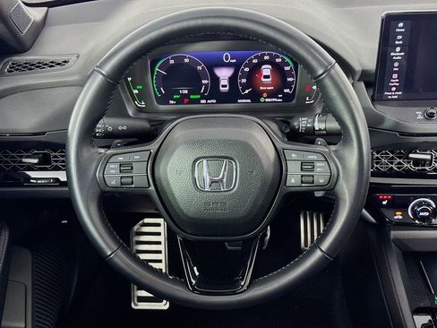 Used 2025 Honda Accord Sport image 38