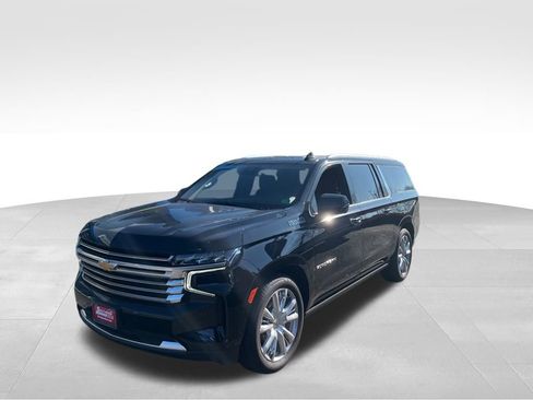 Used 2024 Chevrolet Suburban High Country image 34