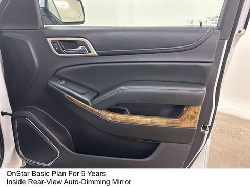 Used 2017 GMC Yukon XL Denali w/ Open Road Package AWD/4WD image 21