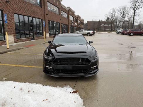 Used 2017 Ford Mustang GT w/ GT Performance Package image 3