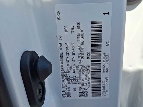 New 2026 Toyota Tundra Limited AWD/4WD image 18