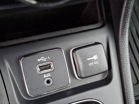 Certified 2022 Jeep Cherokee Latitude Lux w/ Sun & Sound Group image 28