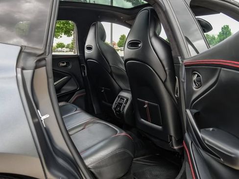 Used 2021 Aston Martin DBX AWD/4WD image 46