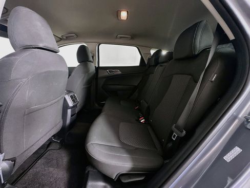 Used 2025 Kia Sportage LX FWD image 26