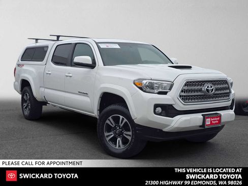 Certified 2016 Toyota Tacoma TRD Sport w/ Premium & Technology Package AWD/4WD image 1