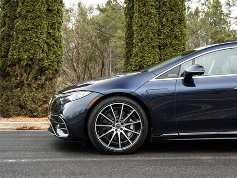 Used 2022 Mercedes-Benz EQS 580 580 image 21