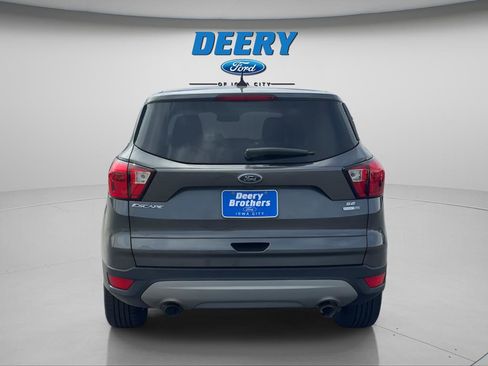 Certified 2019 Ford Escape SE image 6