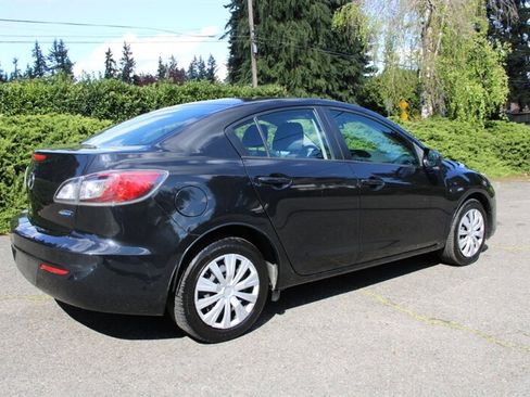 Used 2013 MAZDA MAZDA3 i Sport image 3
