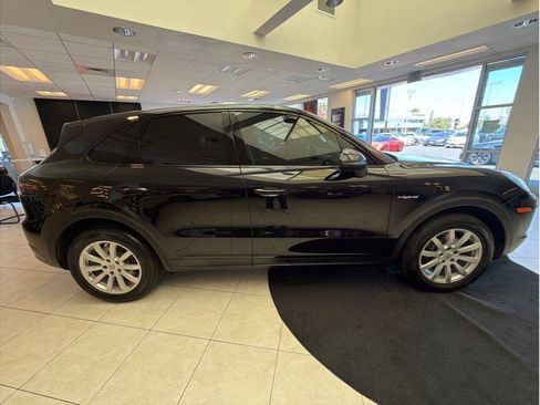 Used 2021 Porsche Cayenne E-Hybrid AWD/4WD image 4