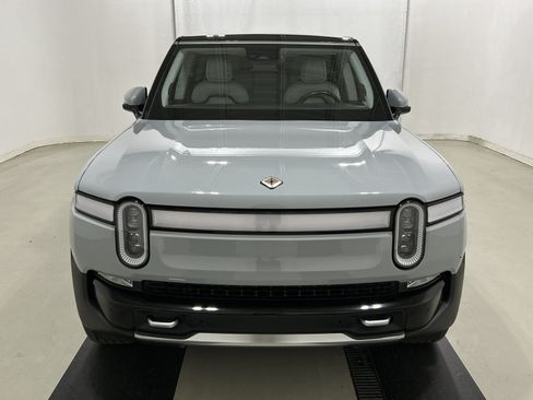 Used 2024 Rivian R1S Adventure AWD/4WD image 8