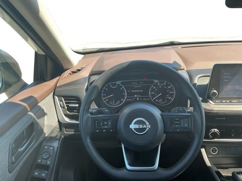 Used 2023 Nissan Rogue S AWD/4WD image 12