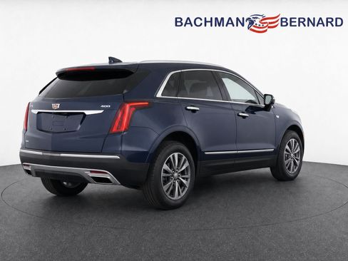 Used 2025 Cadillac XT5 Premium Luxury w/ Technology Package AWD/4WD image 7