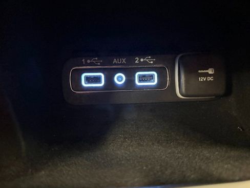 Used 2022 Jeep Grand Cherokee Laredo X image 16