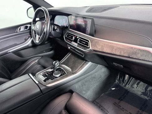 Used 2021 BMW X5 xDrive40i w/ Premium Package AWD/4WD image 25