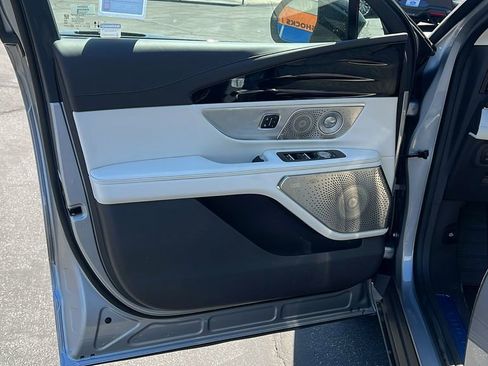 New 2026 Lincoln Nautilus Black Label image 13