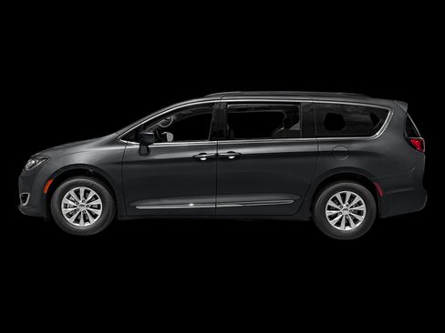 Used 2017 Chrysler Pacifica Touring-L Plus w/ Advanced Safetytec Group image 3