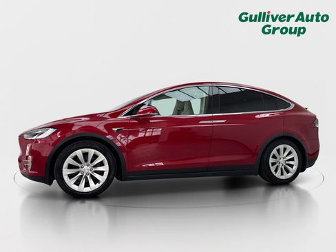 Used 2018 Tesla Model X 100D AWD/4WD image 2
