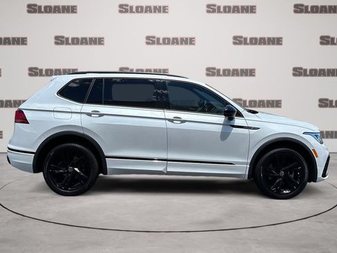 Used 2024 Volkswagen Tiguan SE R-Line AWD/4WD image 6