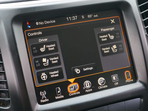 Used 2015 Jeep Cherokee Trailhawk w/ Ventilated/Heated Seat Group AWD/4WD image 21
