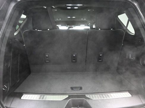 Used 2025 GMC Yukon Denali image 16