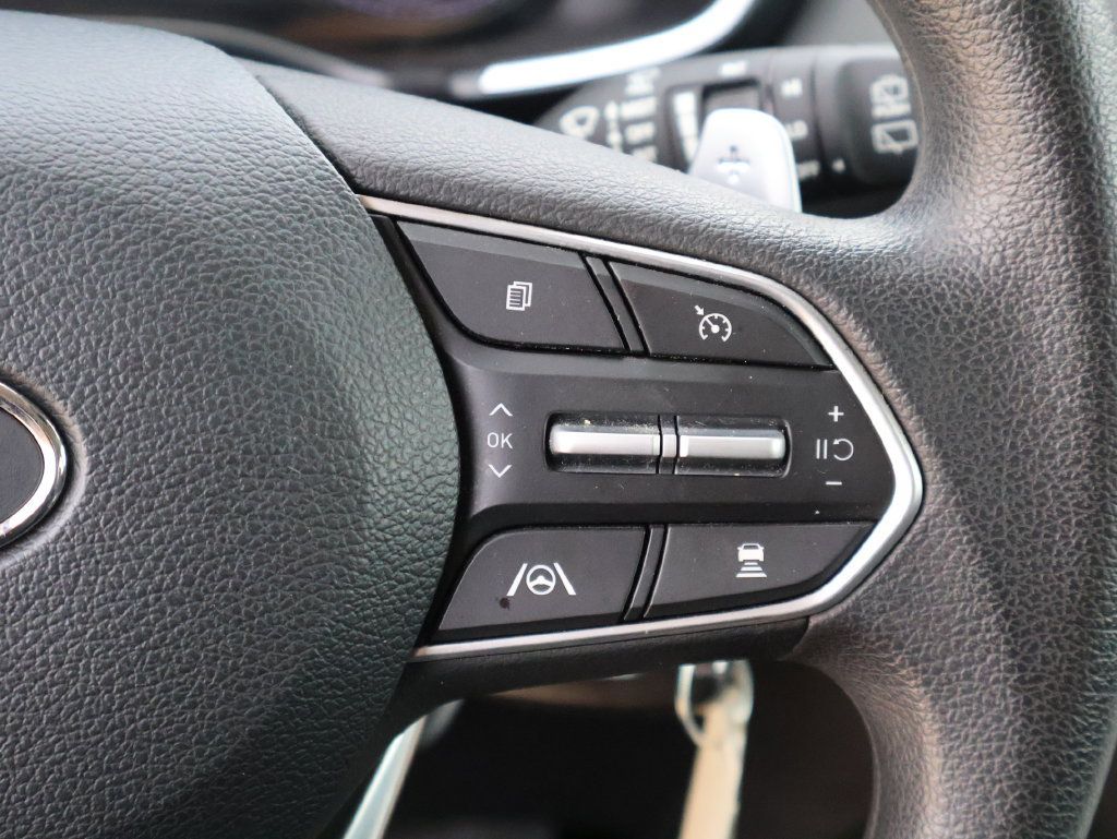 Used 2023 Hyundai Santa Fe SE FWD image 27
