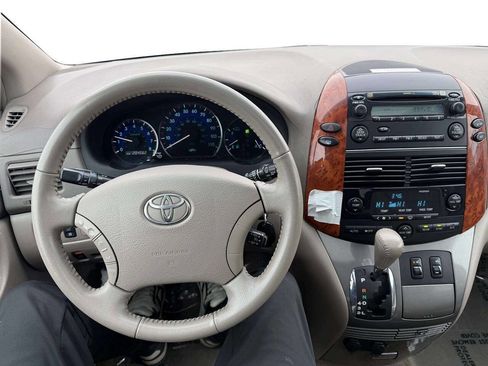 Used 2006 Toyota Sienna image 21