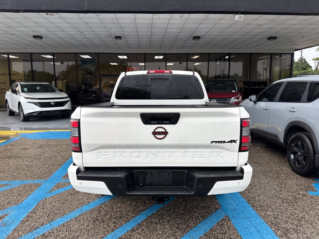 Used 2024 Nissan Frontier PRO-4X w/ Pro Premium Package AWD/4WD image 4