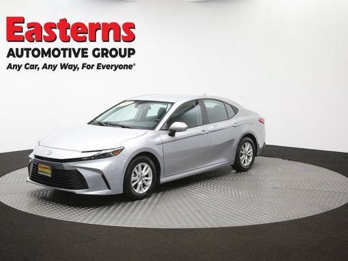 Used 2025 Toyota Camry LE FWD image 54