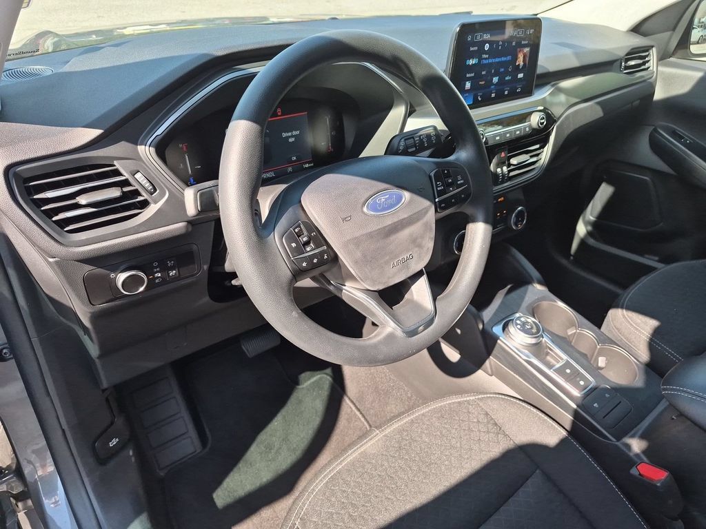 Used 2025 Ford Escape Active FWD image 16