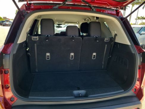 Used 2024 Nissan Pathfinder SV w/ Cargo Package AWD/4WD image 14