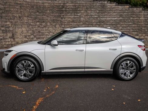 New 2025 Genesis GV60 Advanced image 6