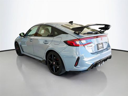 Used 2024 Honda Civic Type R image 10