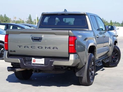 Certified 2024 Toyota Tacoma TRD Sport AWD/4WD image 8