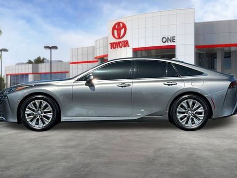 Used 2022 Toyota Mirai w/ Advanced Technology Package RWD image 8