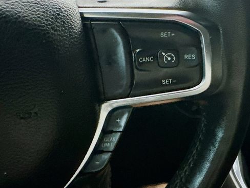 Used 2024 RAM 1500 Laramie AWD/4WD image 26