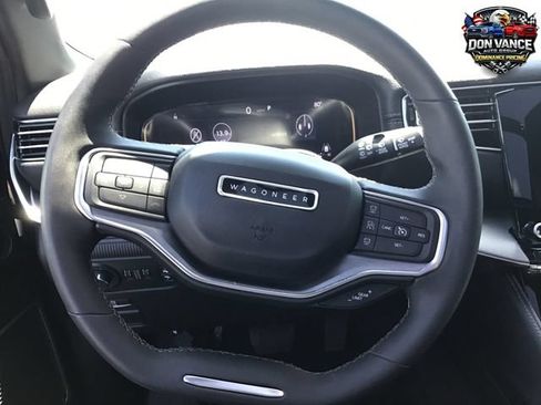 Used 2024 Jeep Wagoneer Series II AWD/4WD image 14