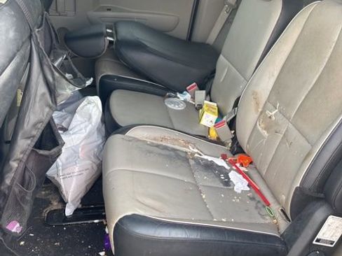 Used 2019 Kia Sedona EX FWD image 17