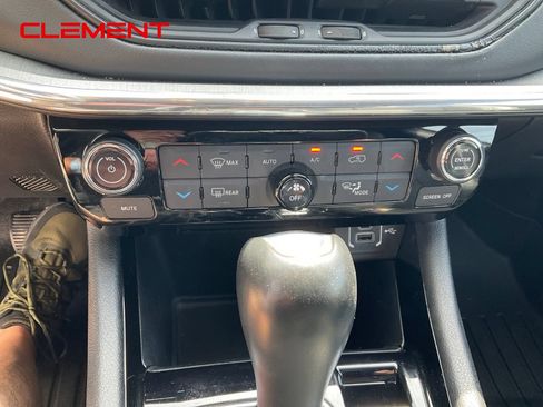 Used 2022 Jeep Compass High Altitude AWD/4WD image 28