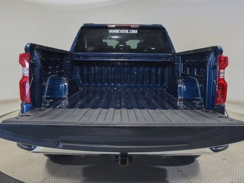 Used 2023 Chevrolet Silverado 1500 LT image 16
