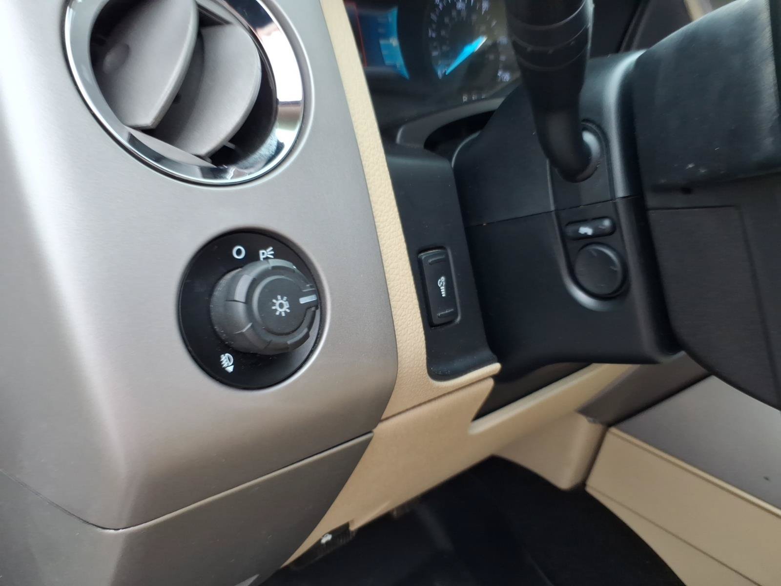 Used 2017 Ford Expedition EL Limited RWD image 18
