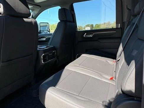 New 2025 GMC Sierra 2500 SLT image 18