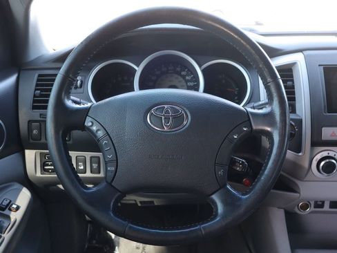 Used 2010 Toyota Tacoma 4x4 Double Cab image 18